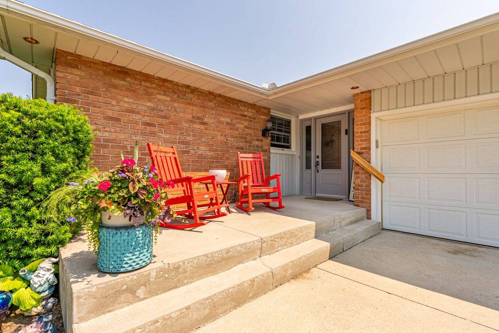 London South, ON N6C 4E6,14 Cowan AVE