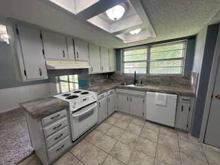 Denison, TX 75020,800 Glen Key Street