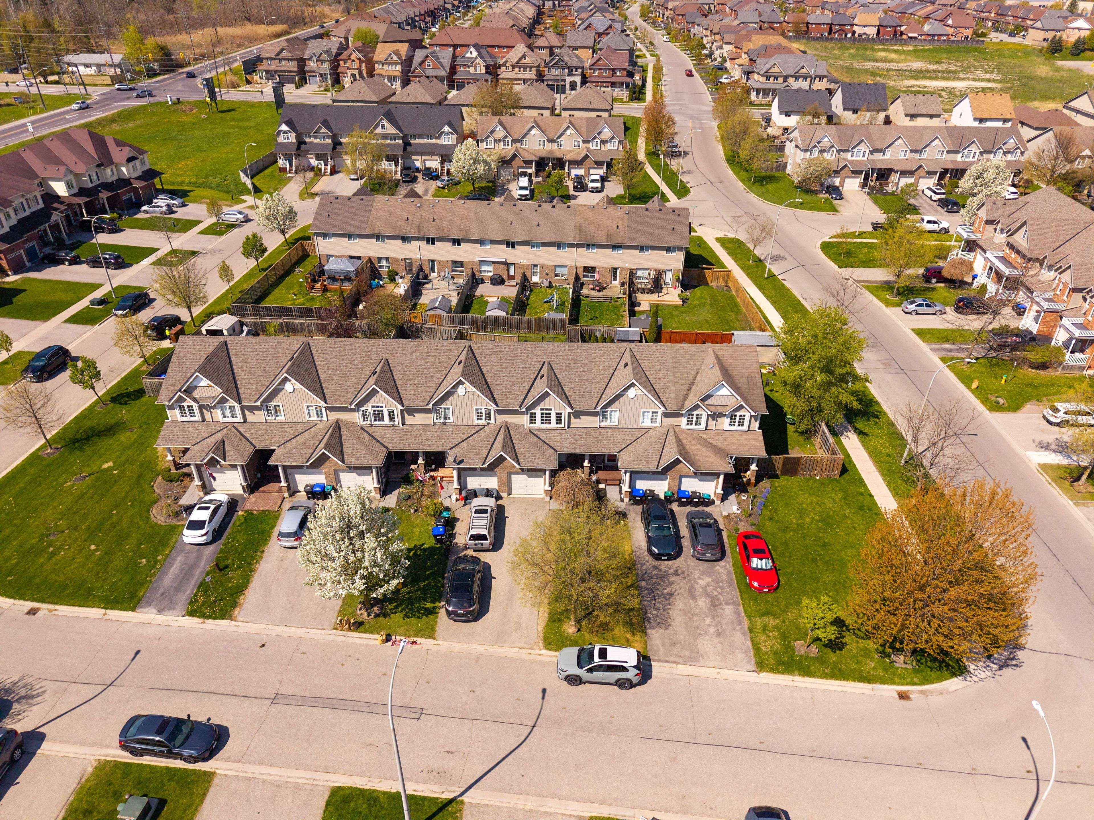 New Tecumseth, ON L9R 0A7,70 Ruthven CRES