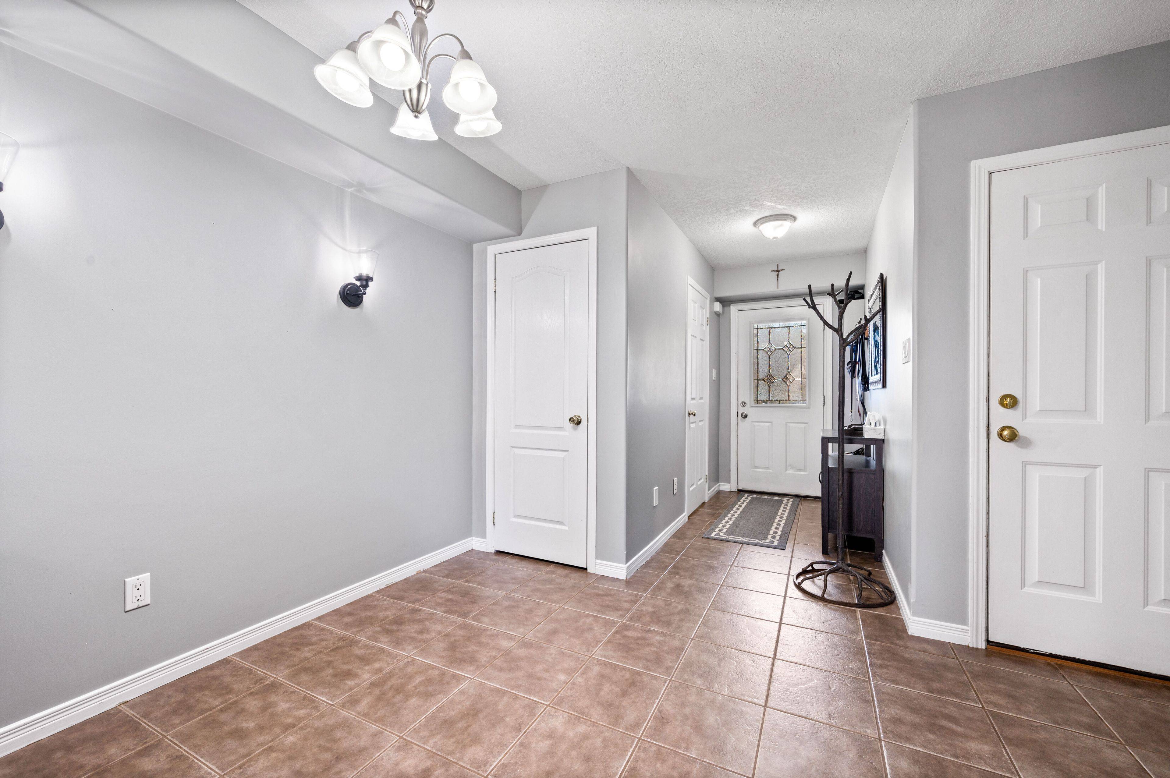 New Tecumseth, ON L9R 0A7,70 Ruthven CRES