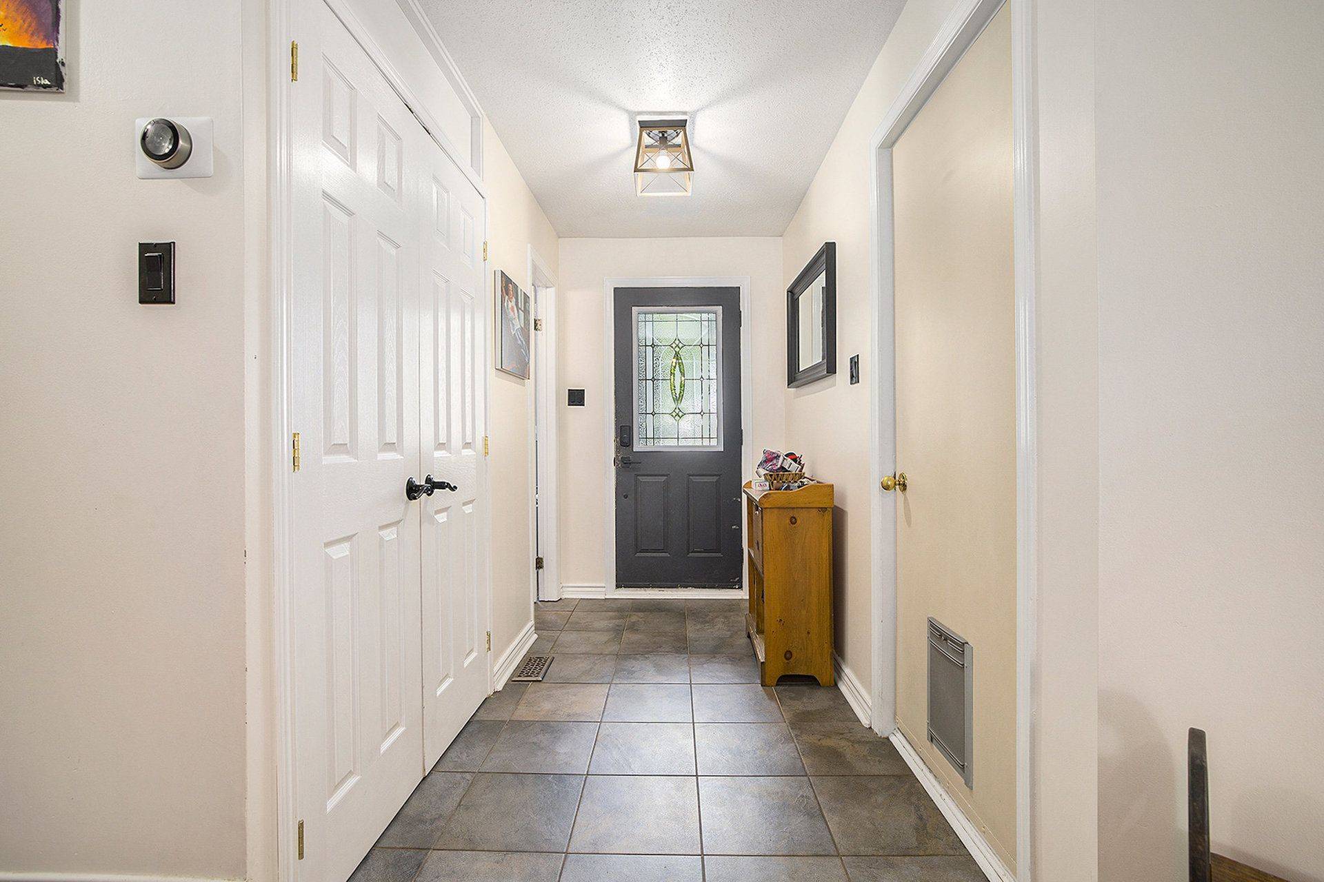 Kanata, ON K2L 4A8,51 Peterson PL