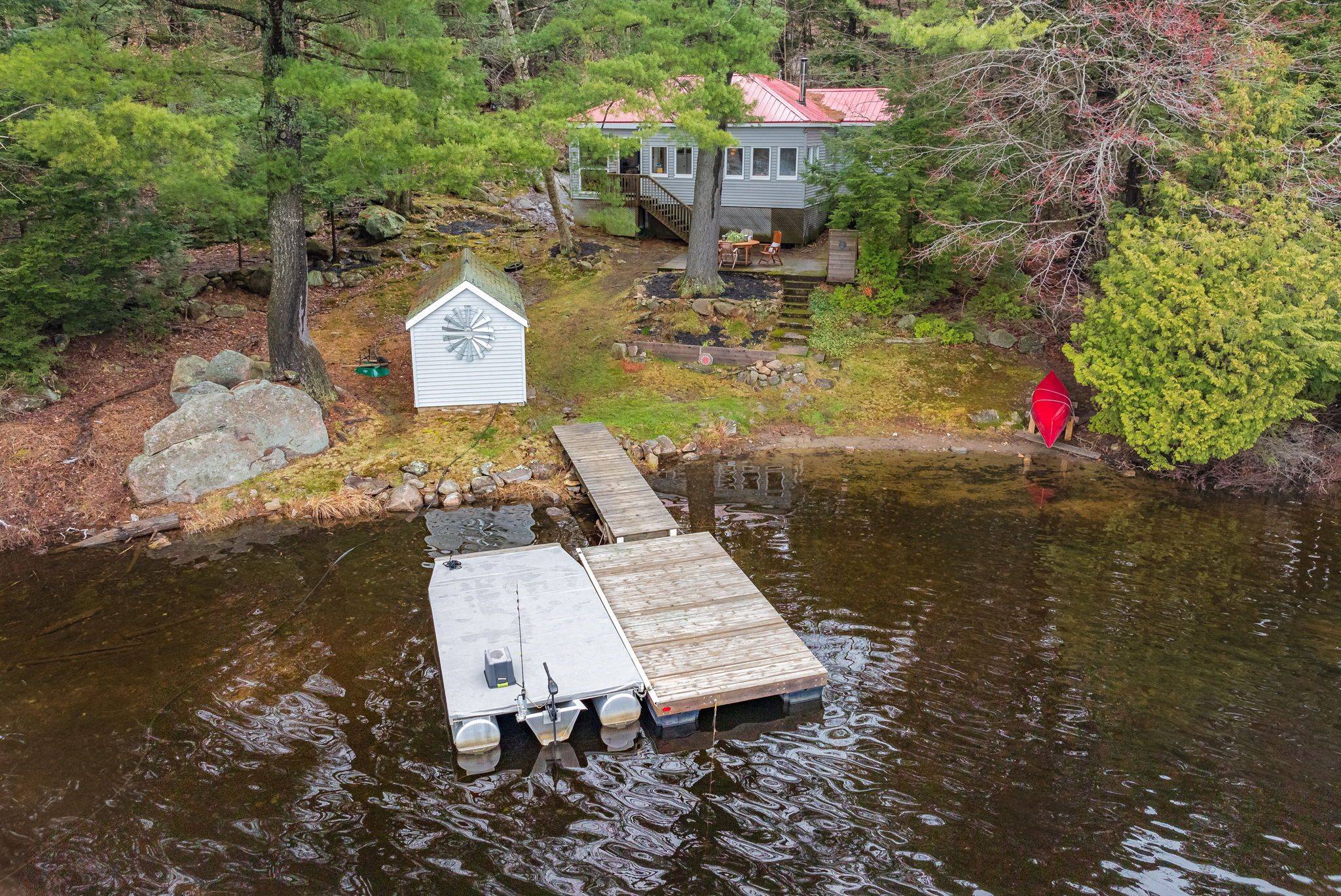 Lake Of Bays, ON P0A 1E0,1010 NEST LN