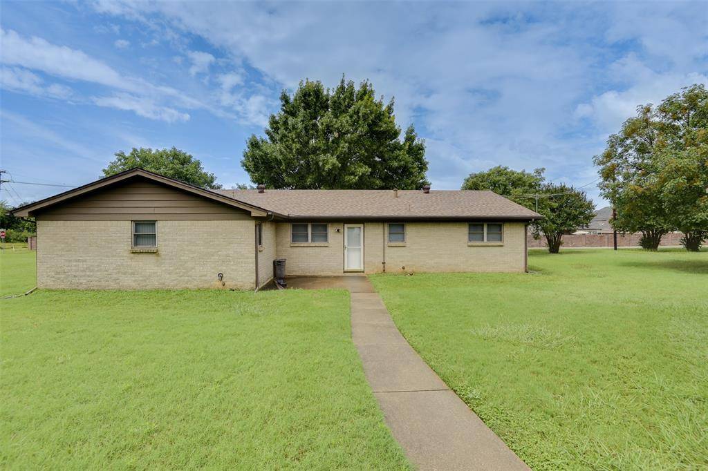 Mansfield, TX 76063,807 North Street