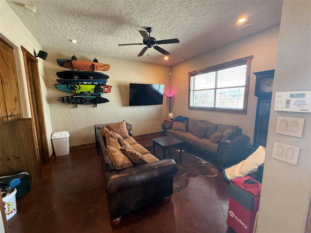 Strawn, TX 76475,3003 Upcreek Alley #18