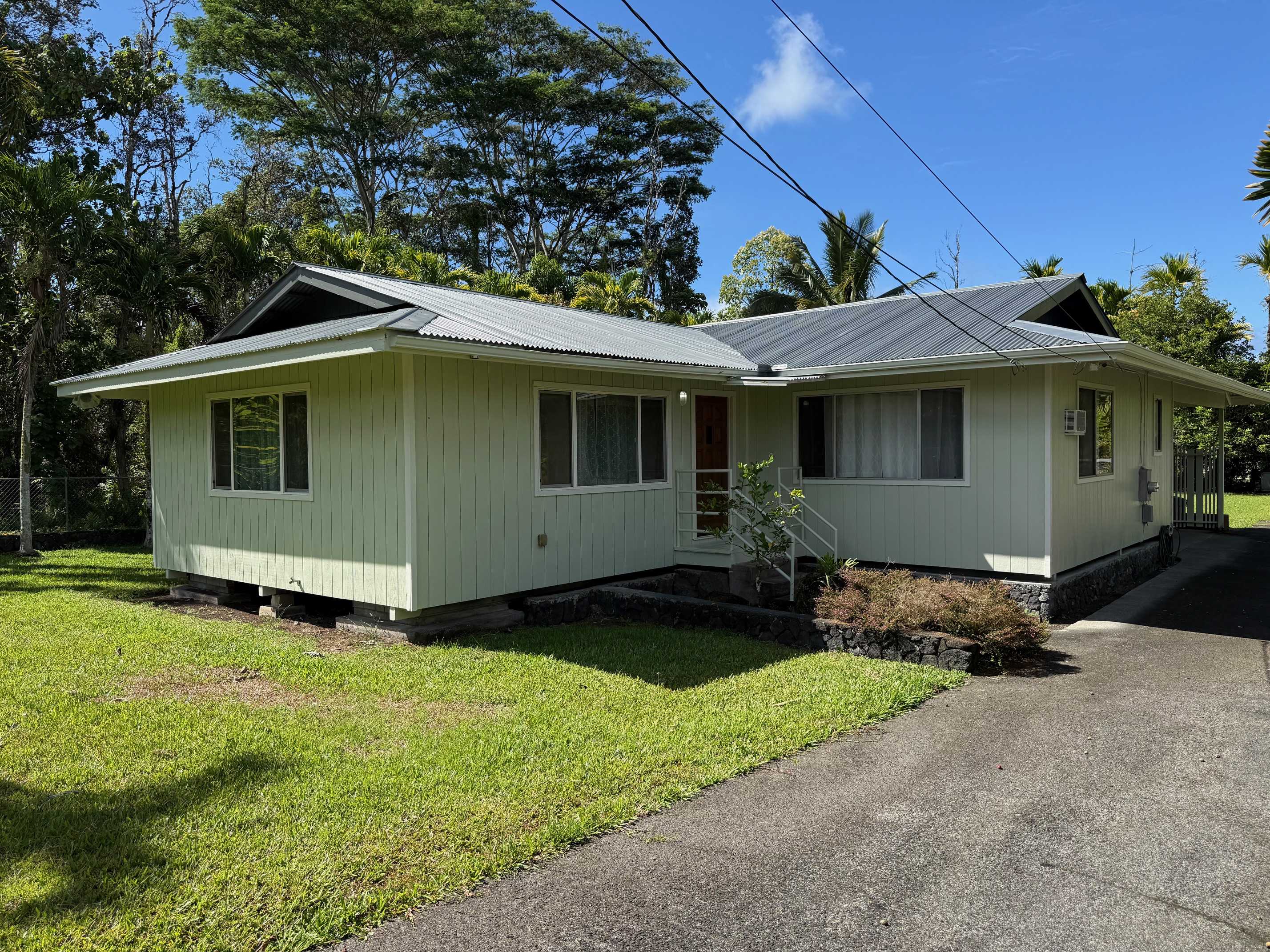 Pahoa, HI 96778,15-2783 S IAO ST