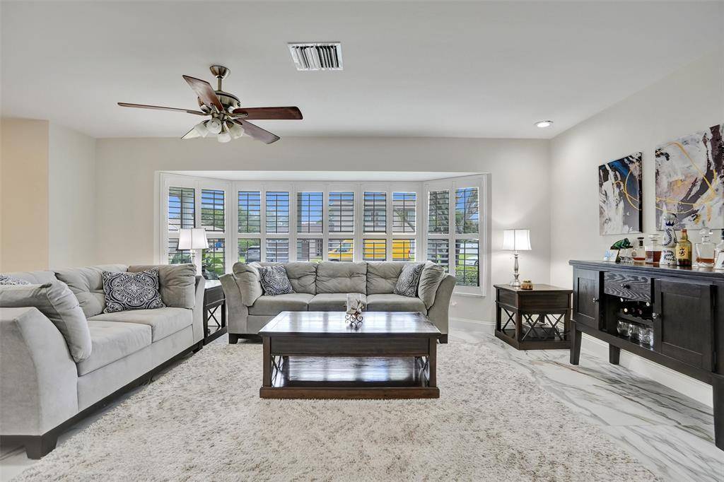 Plantation, FL 33317,6000 SW 16th Ct
