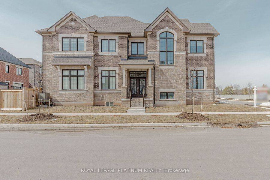 Oakville, ON L6M 5N7,1343 Marblehead RD