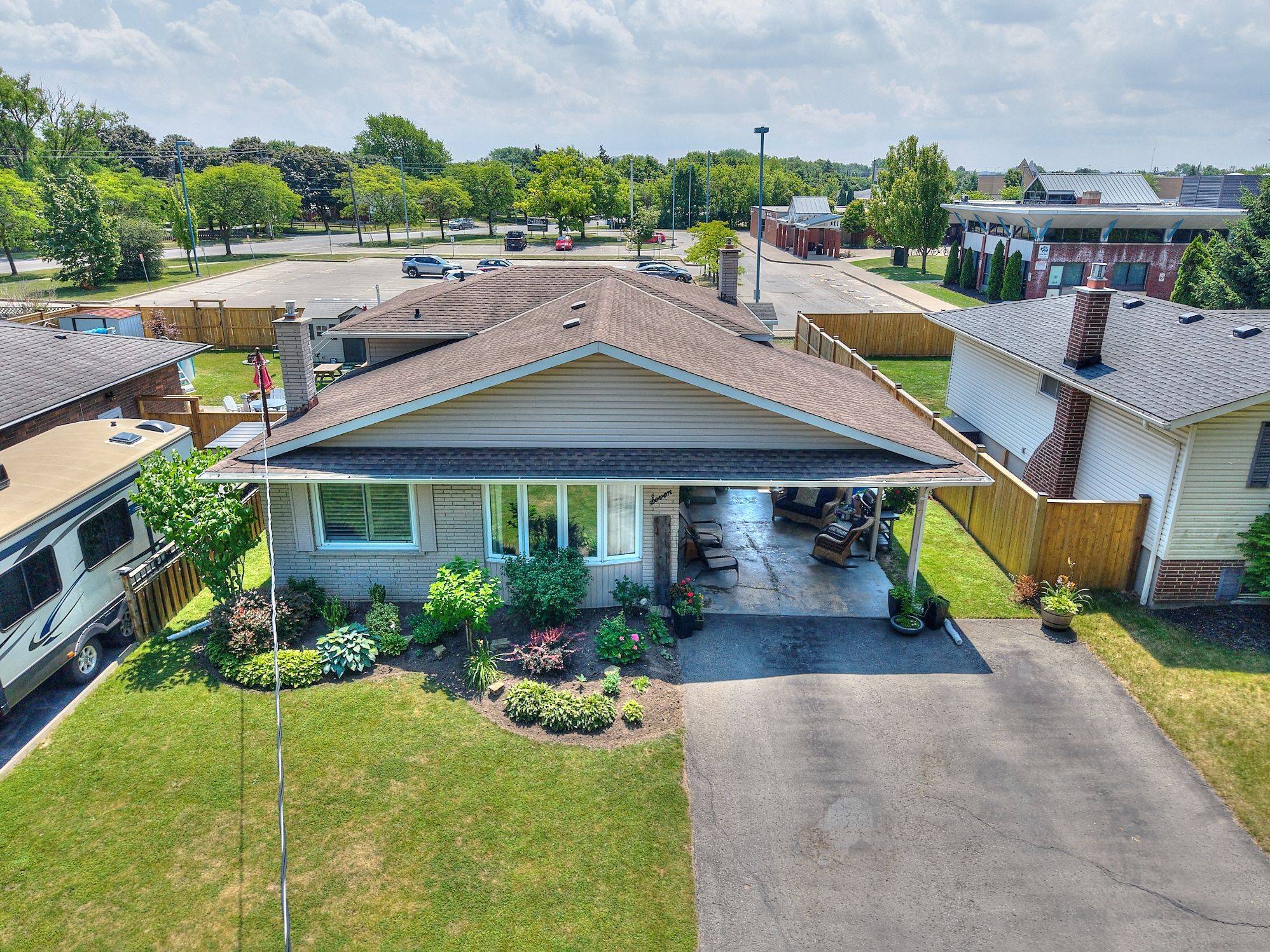 St. Catharines, ON L2N 4K7,7 Crescentwood DR
