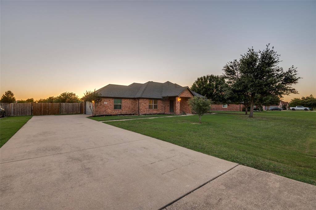 Crowley, TX 76036,10260 E Rancho Diego Lane