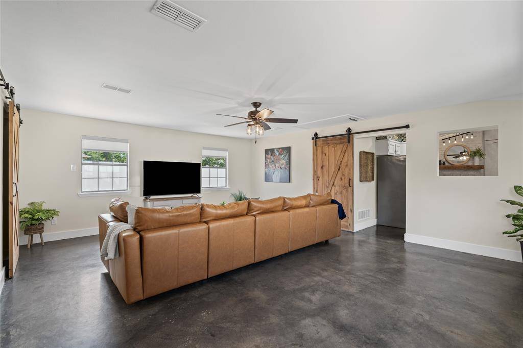 Oak Point, TX 75068,1418 Lakeshore Boulevard