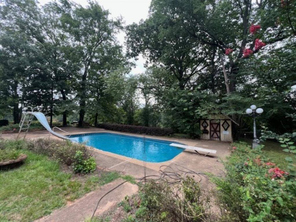 Winona, TX 75792,12251 FM 16