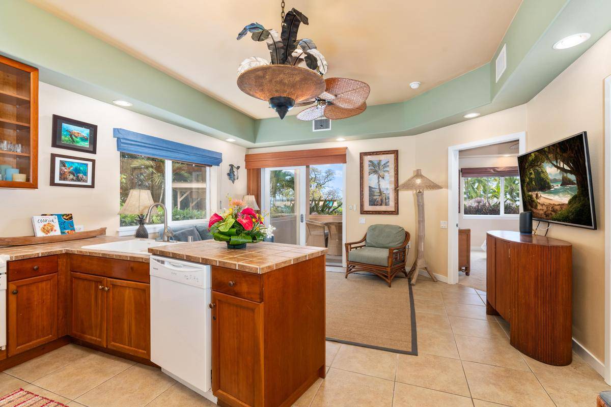 Kailua-kona, HI 96740,78-6721 ALII DR #101