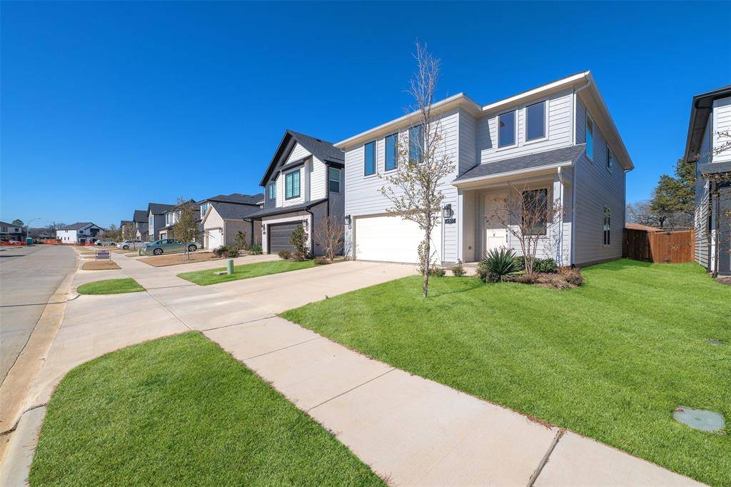 Arlington, TX 76001,4517 Hogans Alley Drive