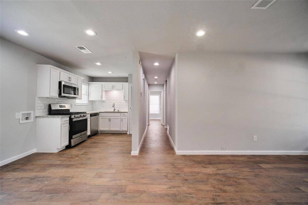 Fort Worth, TX 76119,5537 Burton Avenue