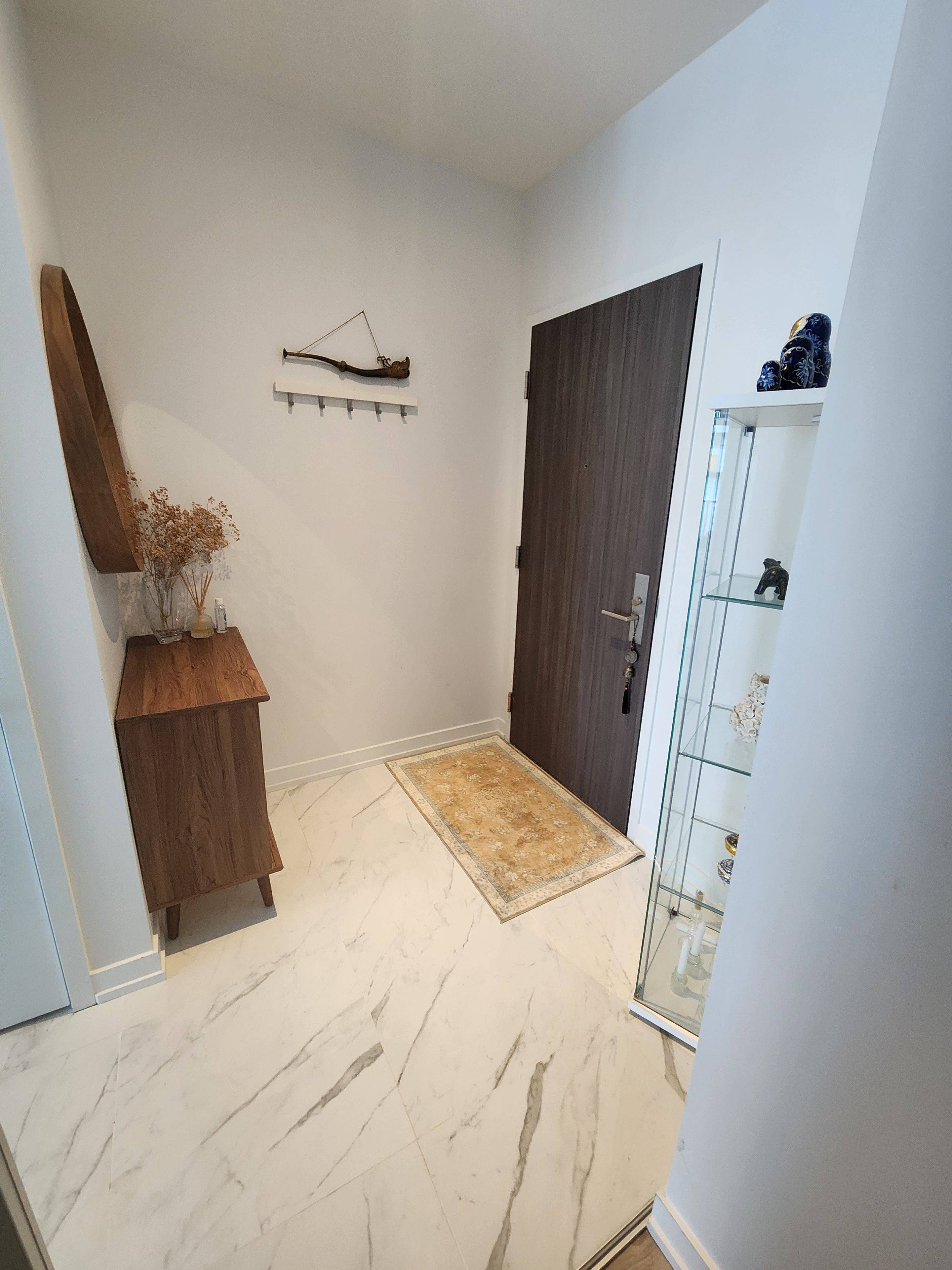 Toronto C10, ON M4P 2K5,185 Roehampton AVE #3412