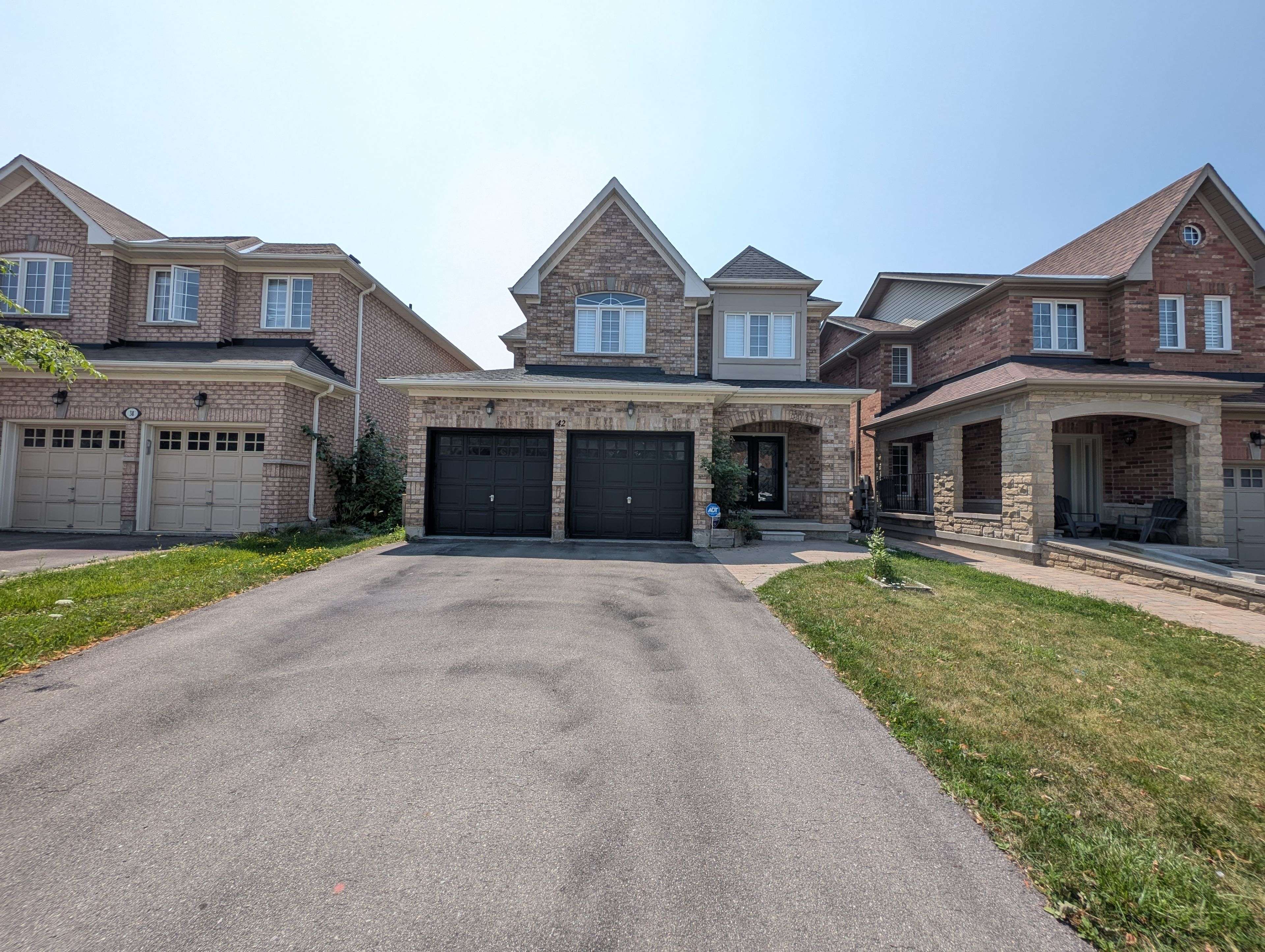 Vaughan, ON L4J 0B6,42 Redmond DR