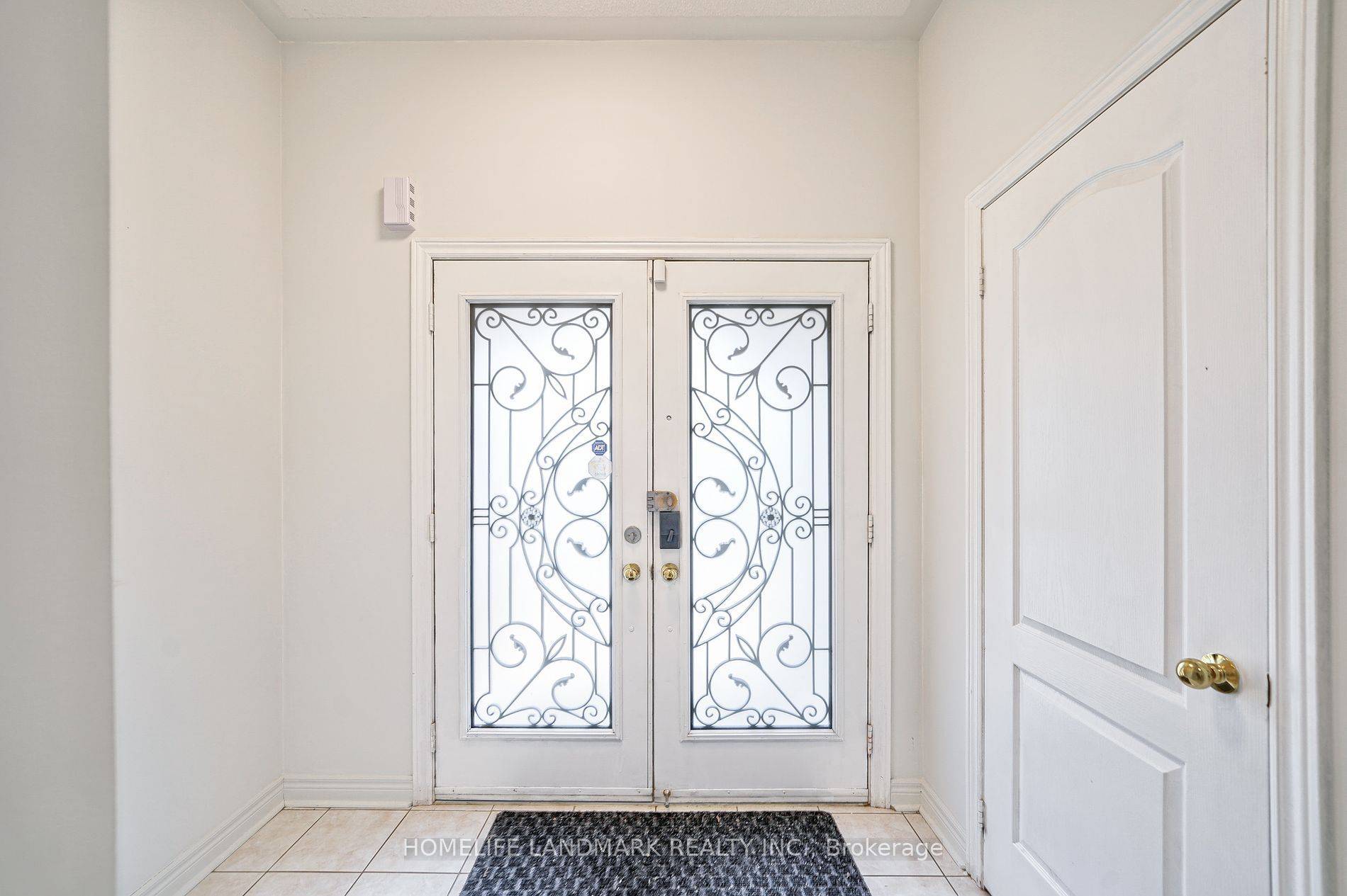 Vaughan, ON L4J 0B6,42 Redmond DR