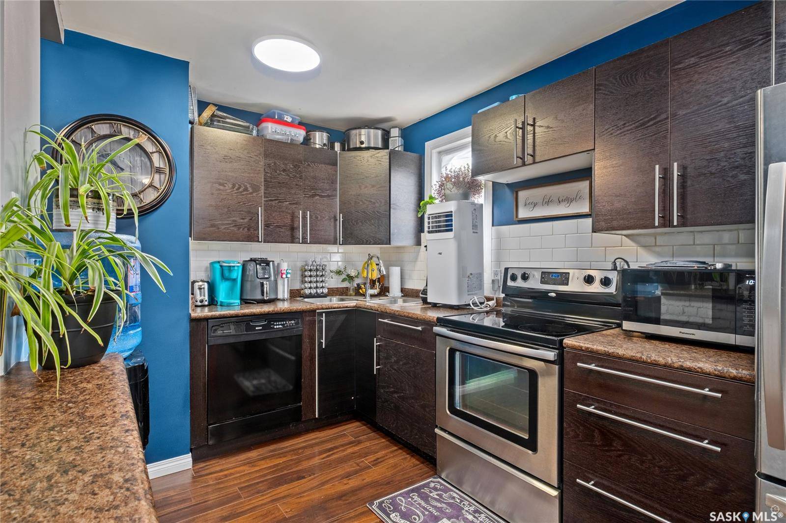 Prince Albert, SK S6V 0C4,906 1st STREET E