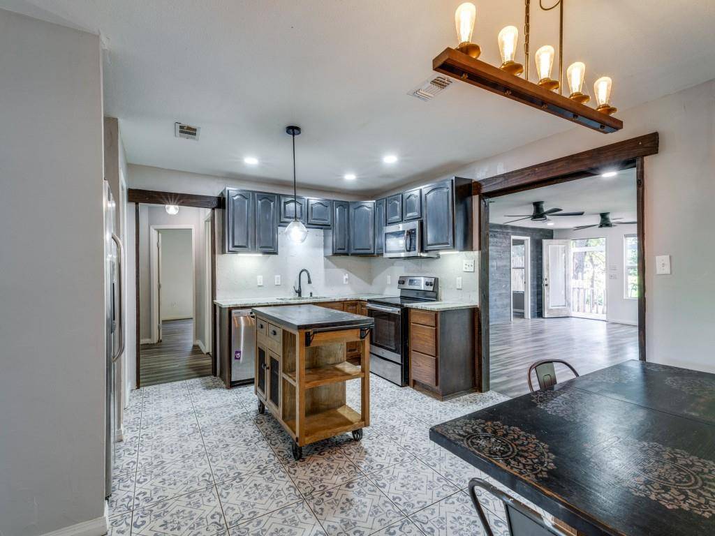 Newark, TX 76071,315 County Road 4874