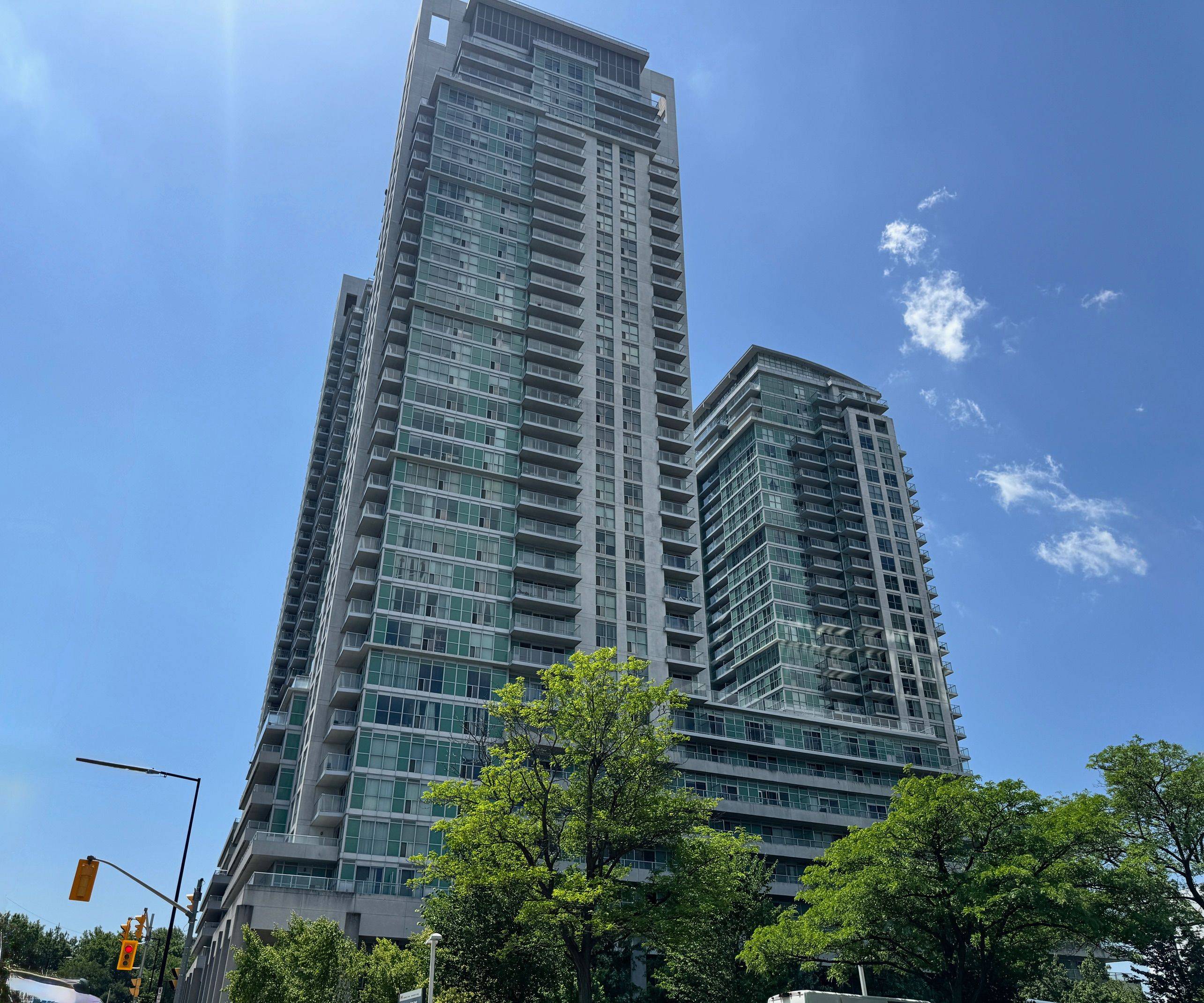 Toronto E09, ON M1P 0B2,70 Town Centre CT #1703