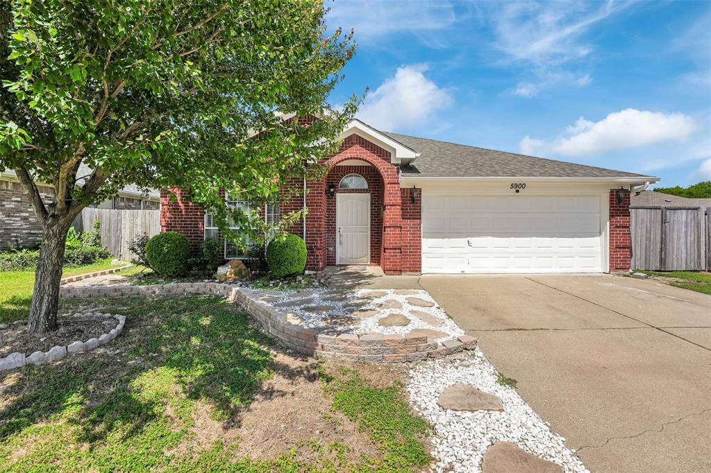 Arlington, TX 76018,5900 Rising Meadow Drive