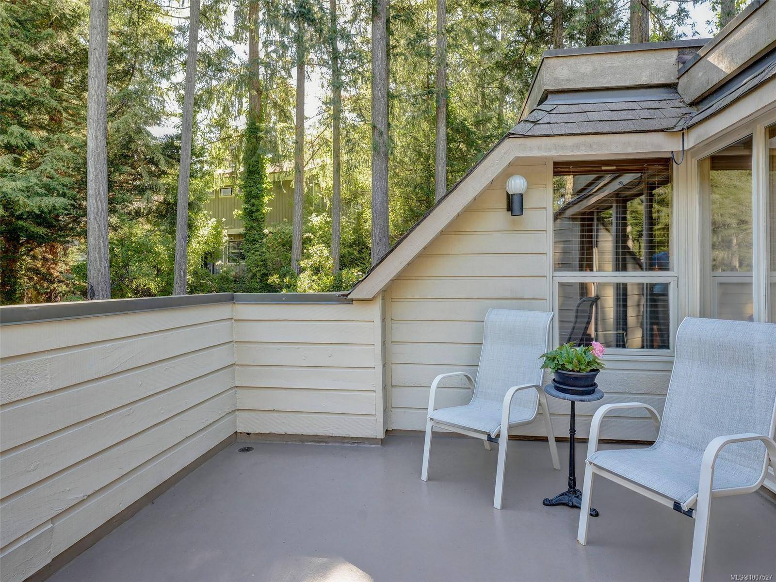 Saanich, BC V8X 2N5,4469 Emily Carr Dr