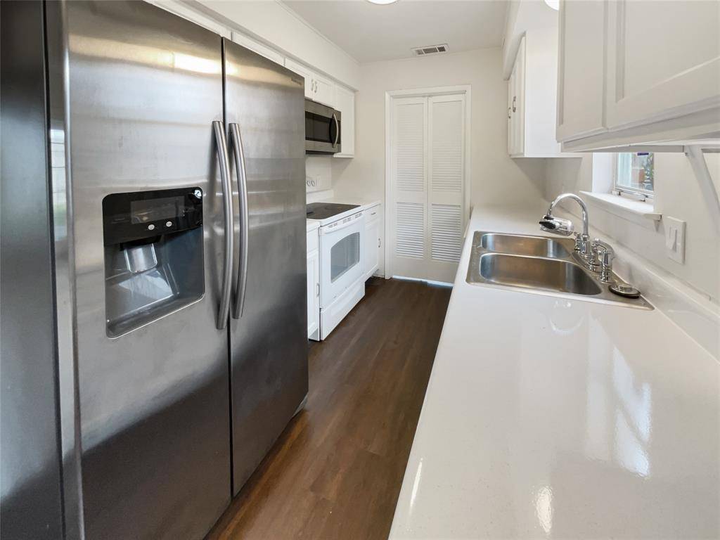 Farmers Branch, TX 75234,2717 Moonriver Lane