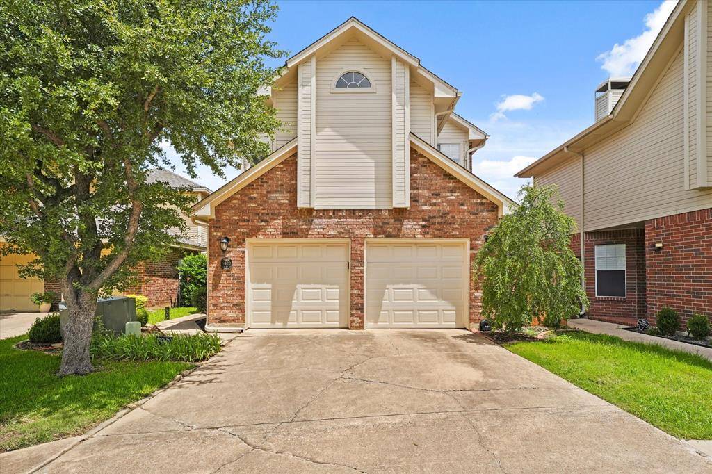 Irving, TX 75063,9420 Blue Jay Way