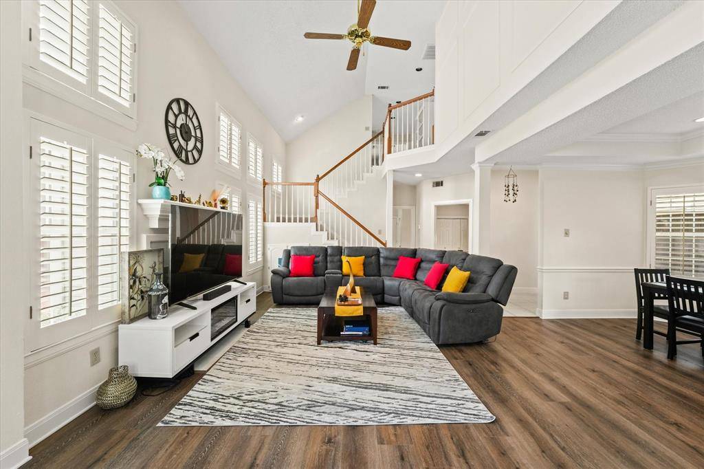 Irving, TX 75063,9420 Blue Jay Way