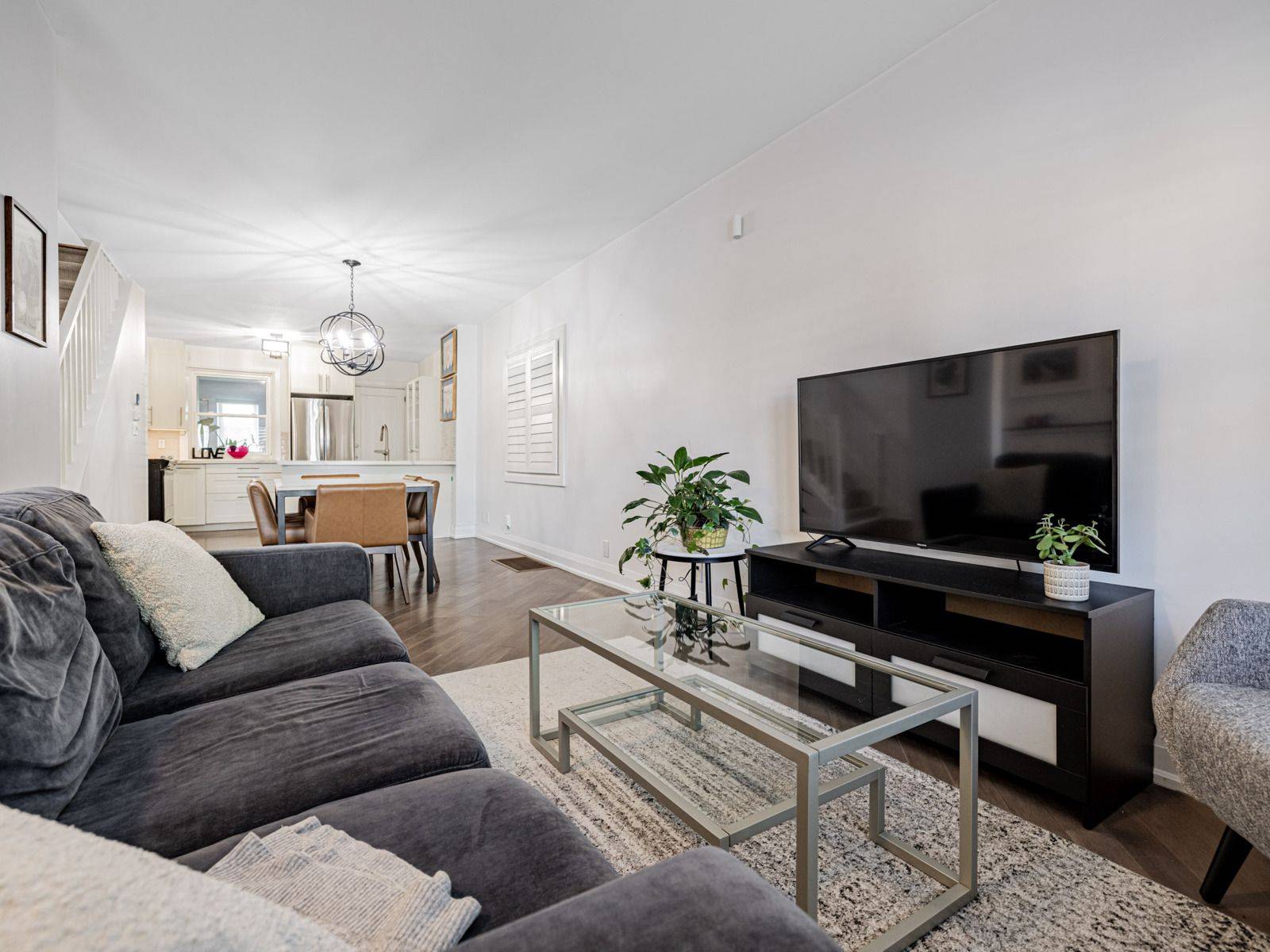 Toronto C03, ON M6C 3V6,640 Winona DR