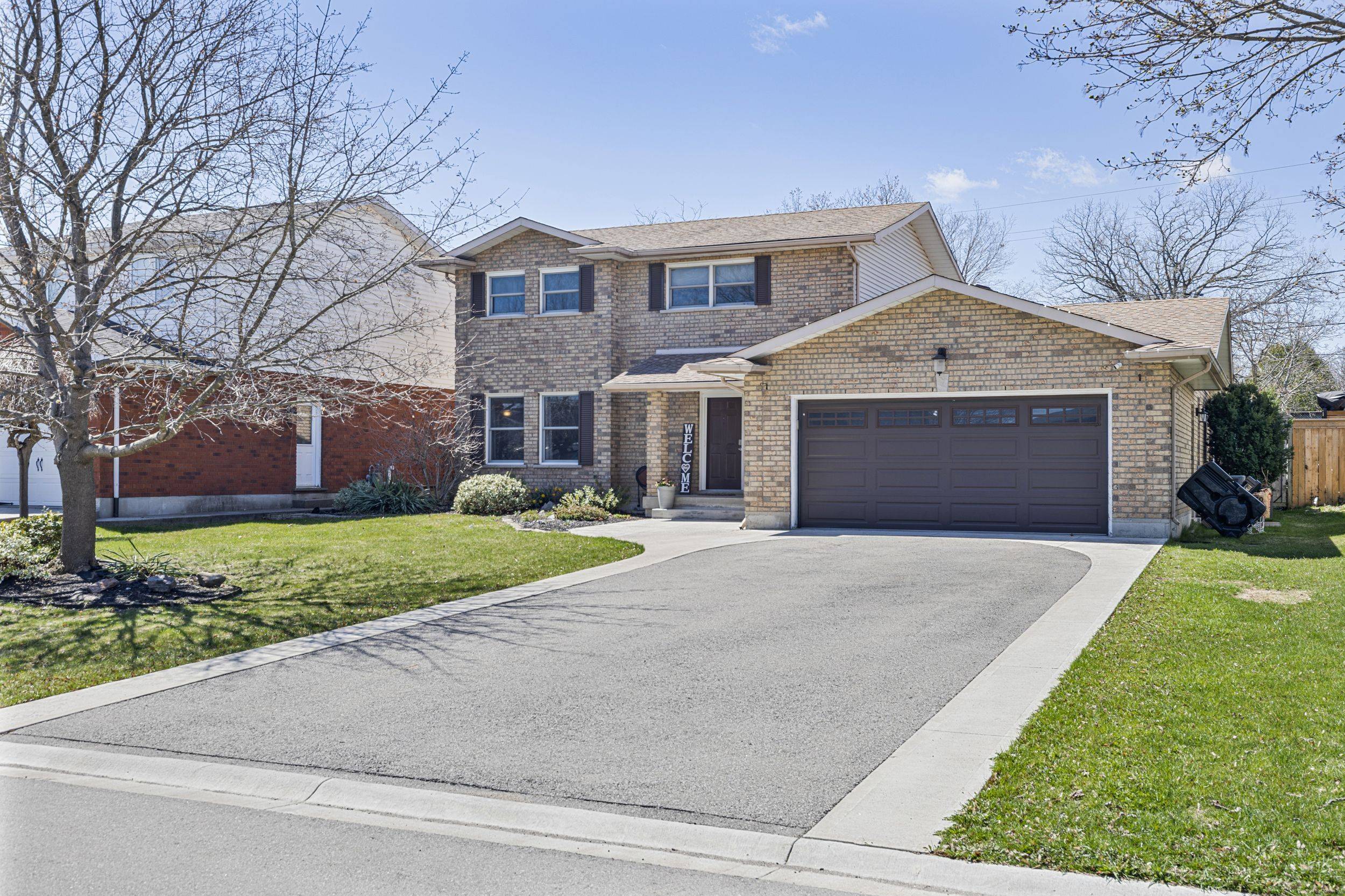 Haldimand, ON N3W 1G8,5 Kintyre CT