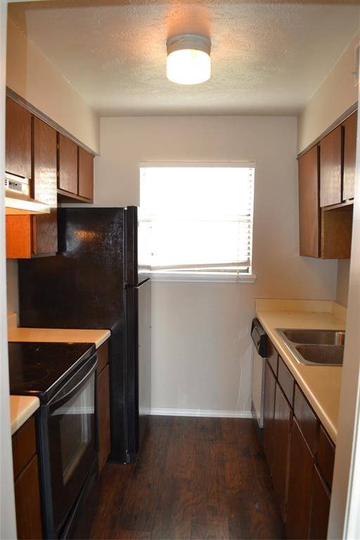 Denton, TX 76201,2526 W Prairie Street W #208