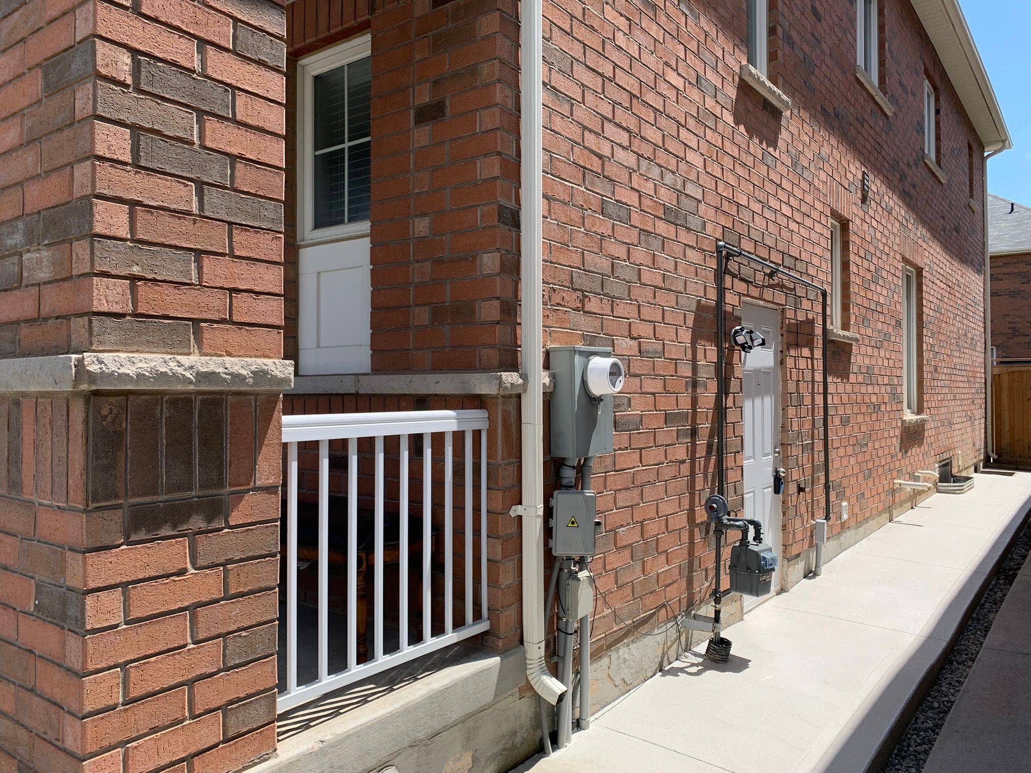 Brampton, ON L6X 5K4,69 Vezna CRES #Basement