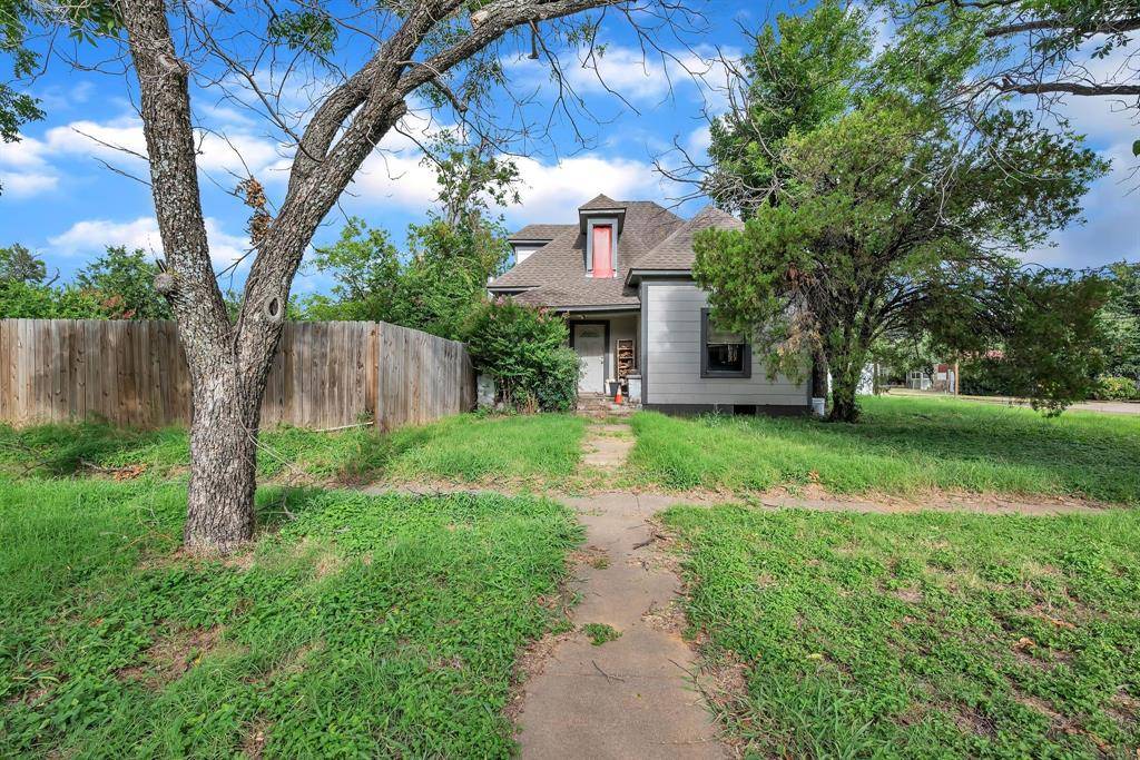 Eastland, TX 76448,401 S Walnut Street