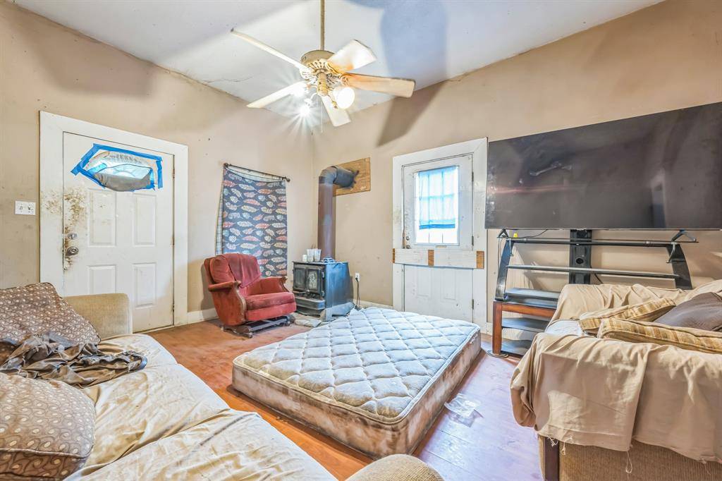 Eastland, TX 76448,401 S Walnut Street
