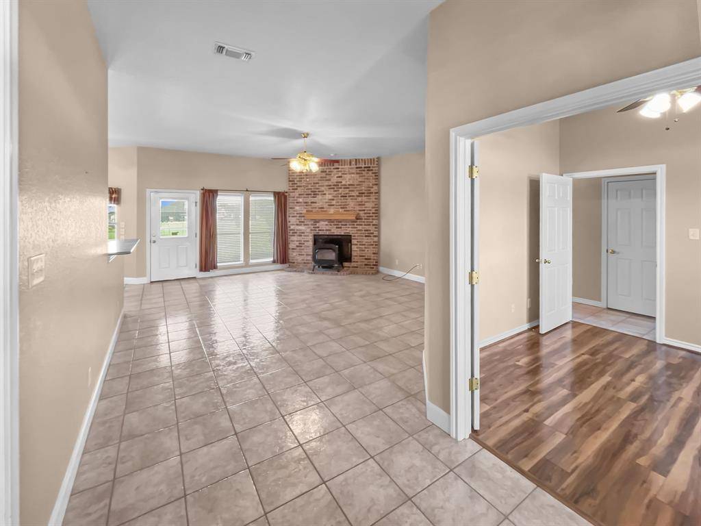 Paradise, TX 76073,115 County Road 3383