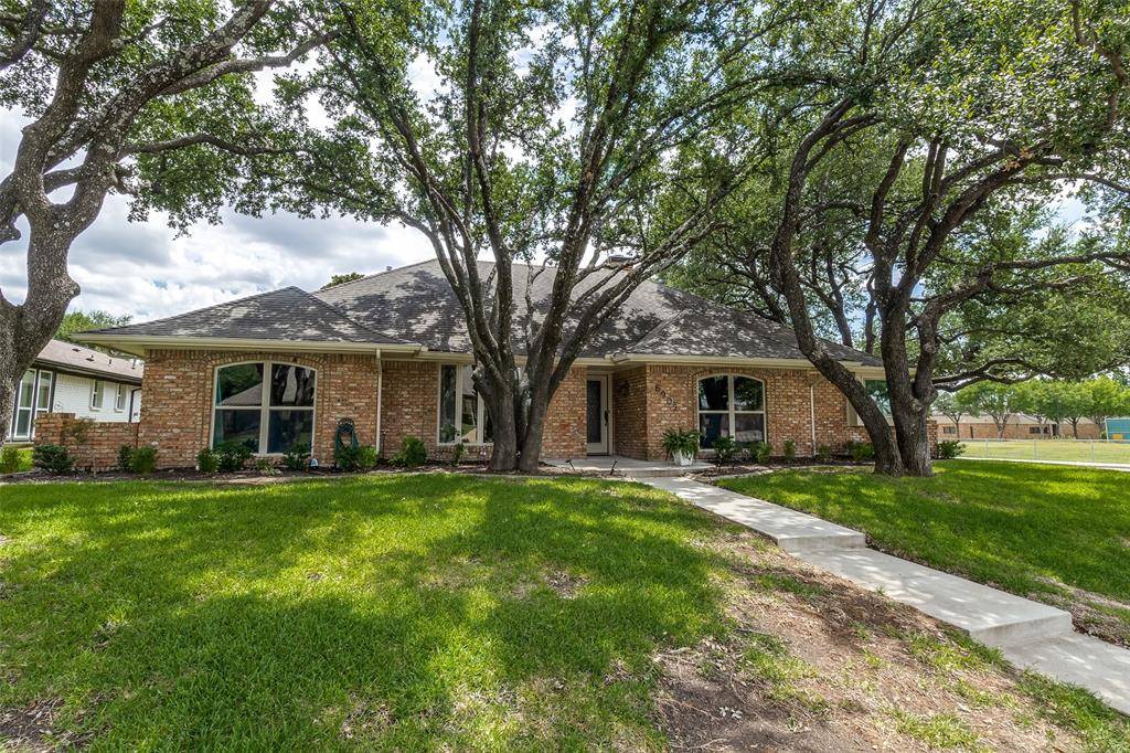 Dallas, TX 75248,6902 Brentfield Drive