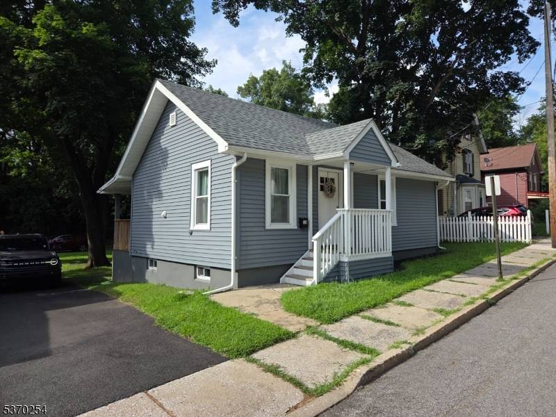 Newton Town, NJ 07860,13 New Hampshire St