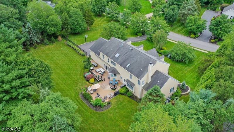 Bernards Twp., NJ 07920,20 Squire Ct