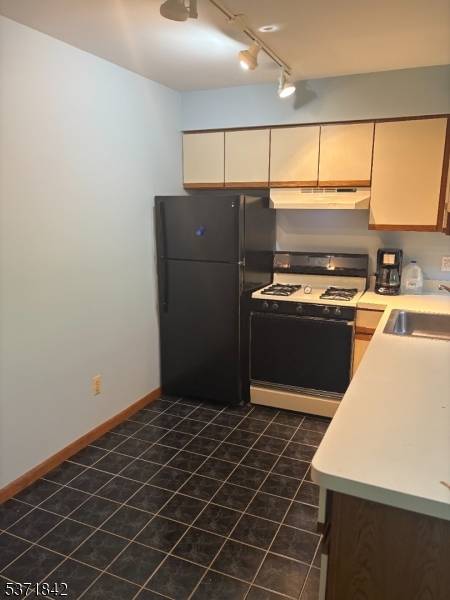 Vernon Twp., NJ 07462,1 Pinehurst Ct #6