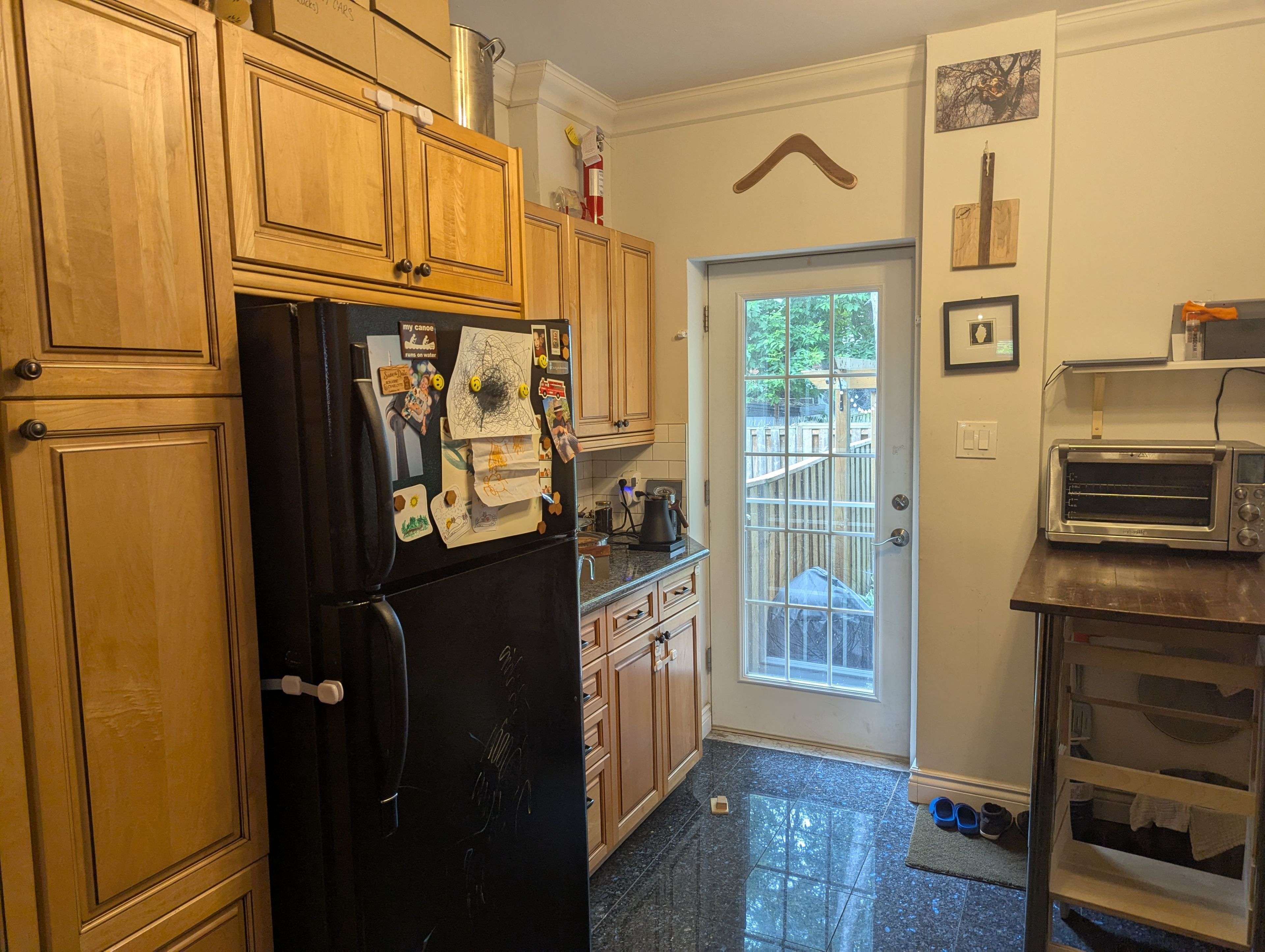 Toronto E01, ON M4L 2Y7,52 Ashdale AVE #Mn&2nd