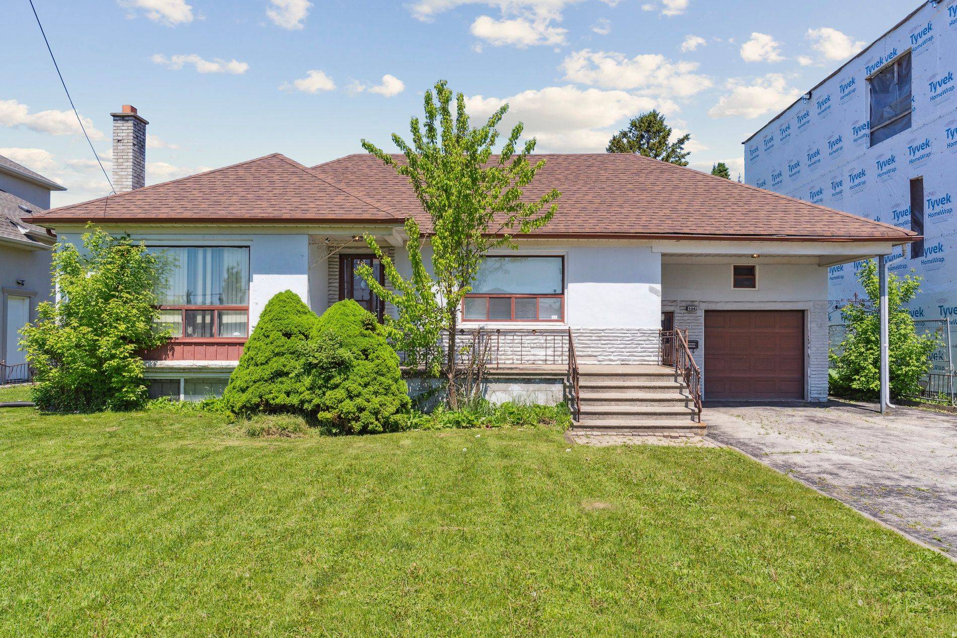 Vaughan, ON L4J 1A6,104 Crestwood RD