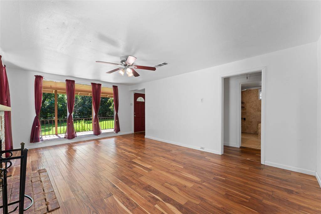Irving, TX 75061,1227 N Irving Heights Drive