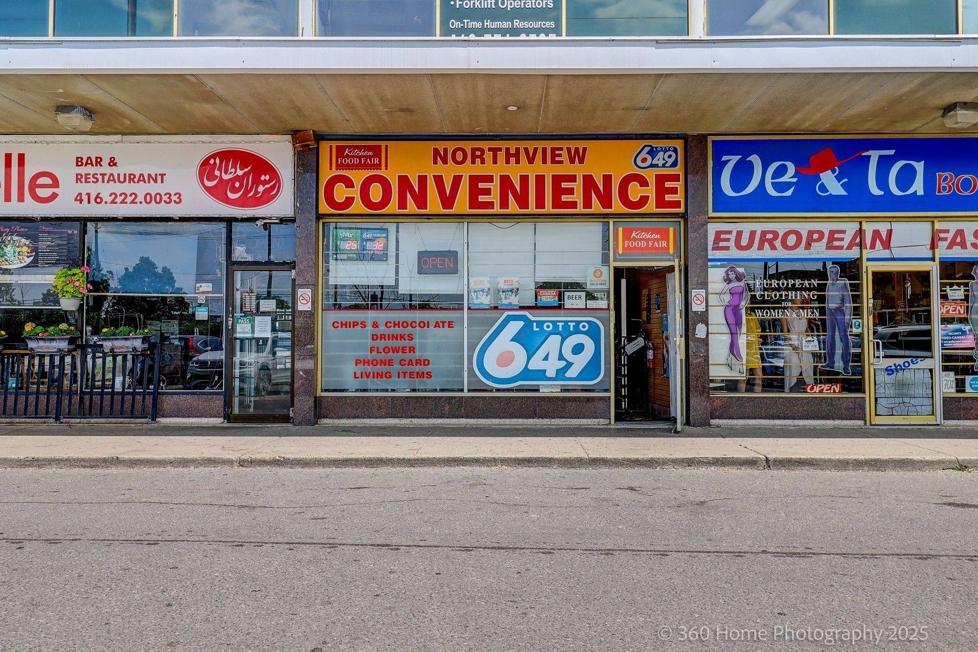 Toronto C07, ON M3R 1Y1,4949 Bathurst ST #4