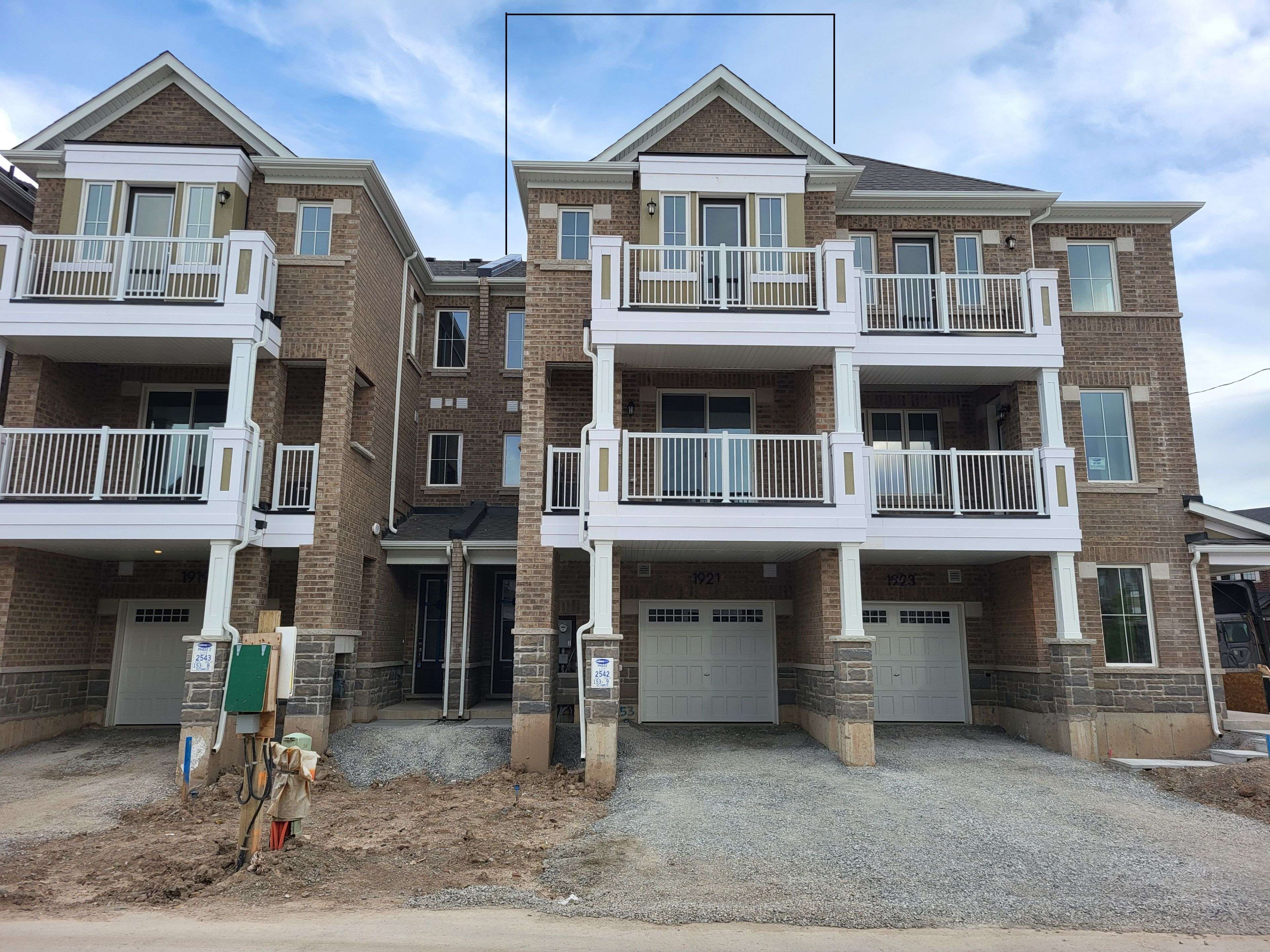 Milton, ON L9E 1Y9,1921 Thames CIR