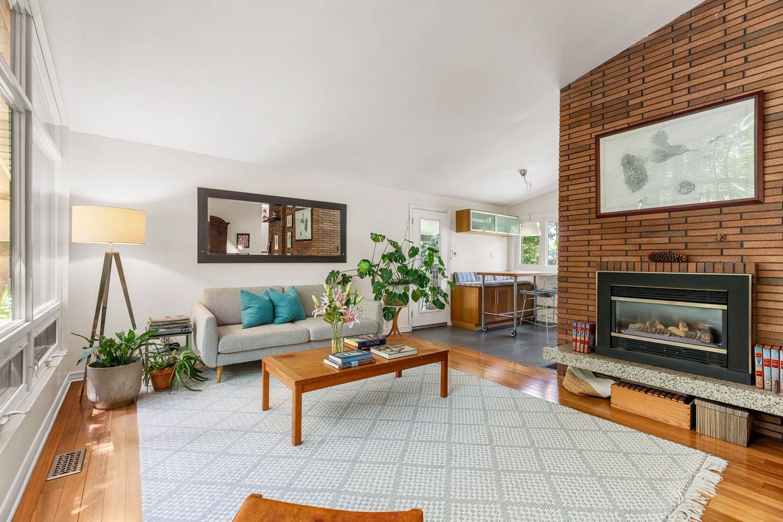 Beacon Hill North - South And Area, ON K1J 7E8,53 Oriole DR