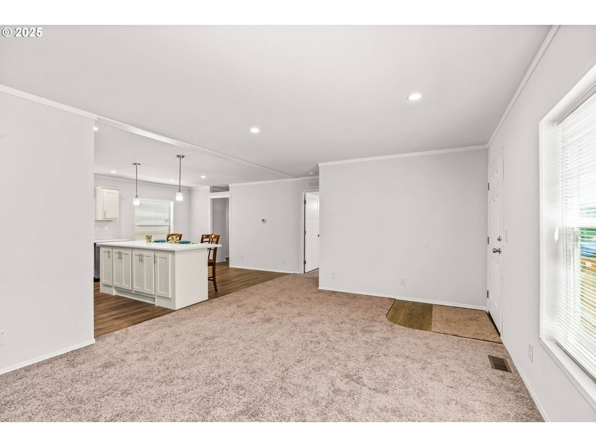 1025 S 6TH ST #83, Harrisburg, OR 97446