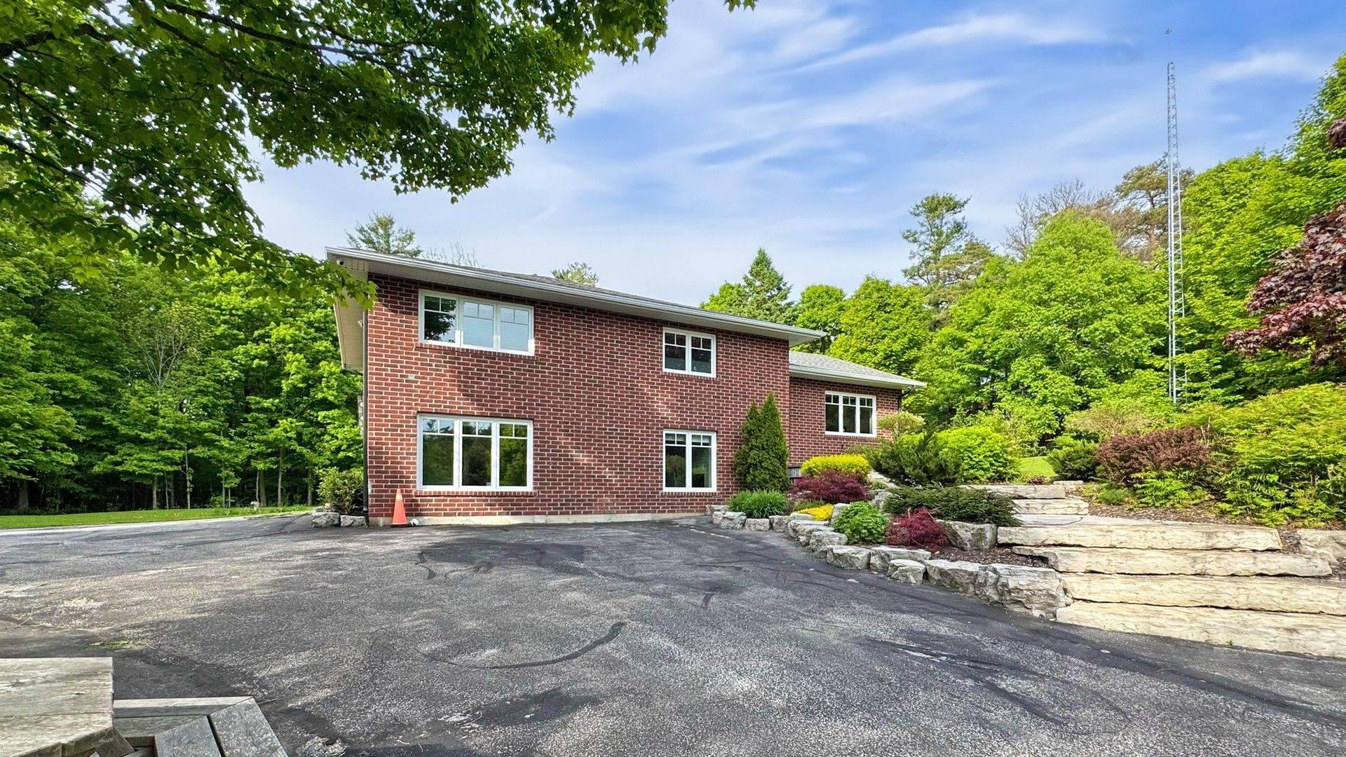 Whitchurch-stouffville, ON L4A 3G9,5556 Vivian RD