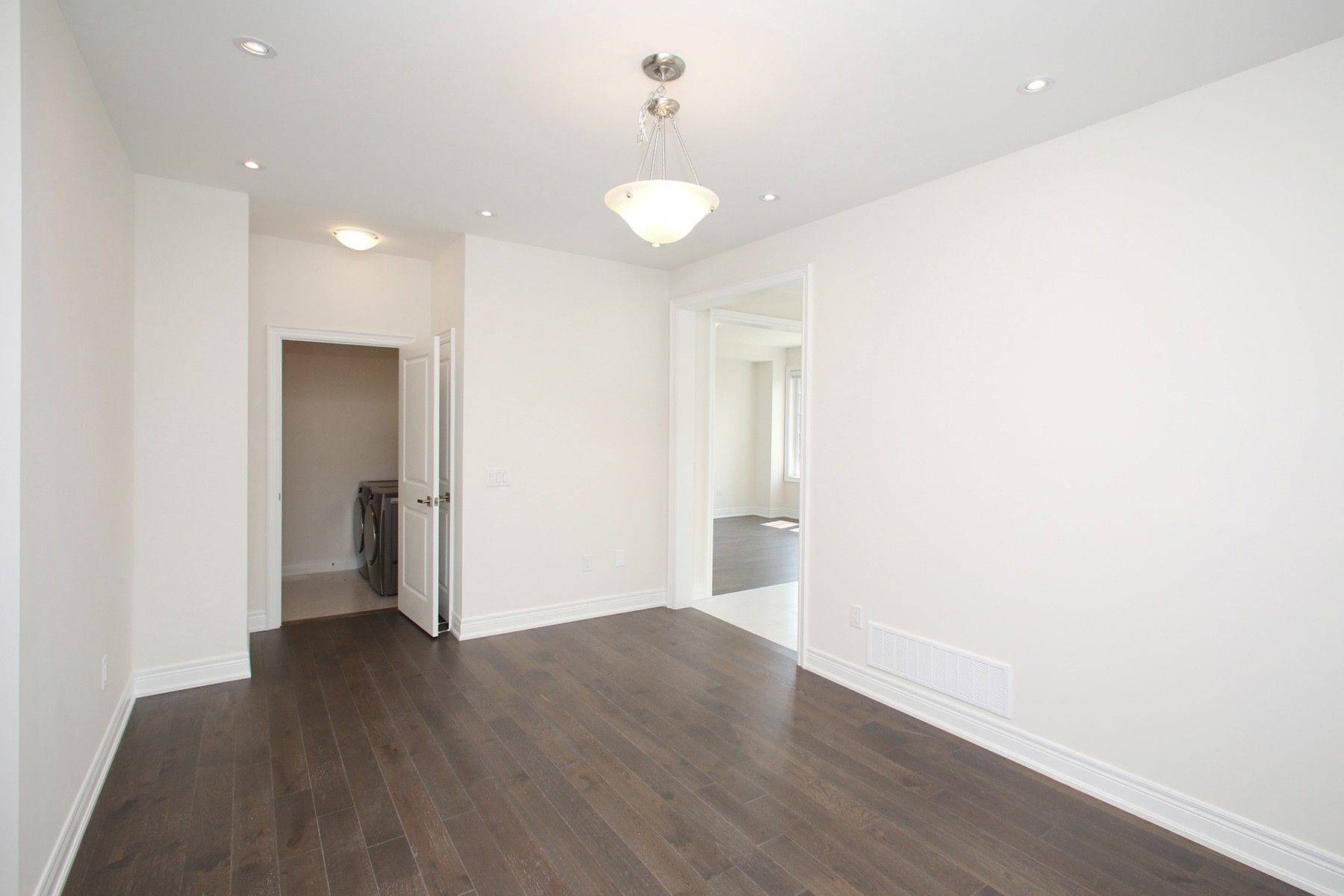 East Gwillimbury, ON L9N 0Z1,289 Ben Sinclair AVE