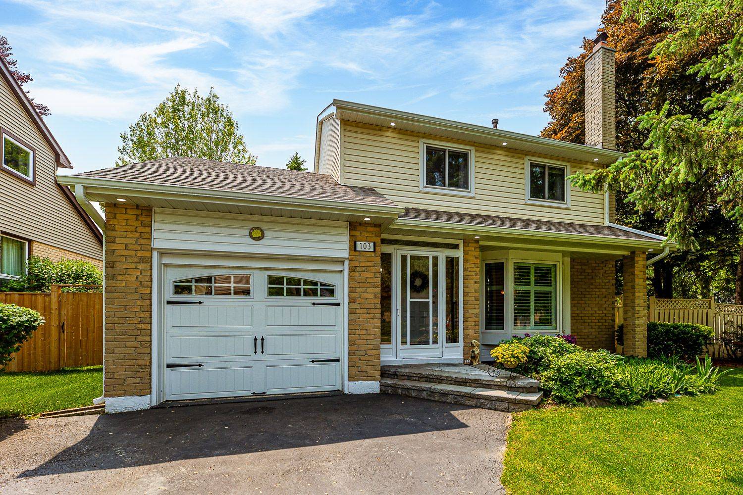 Brampton, ON L6Z 1P4,103 Royal Palm DR
